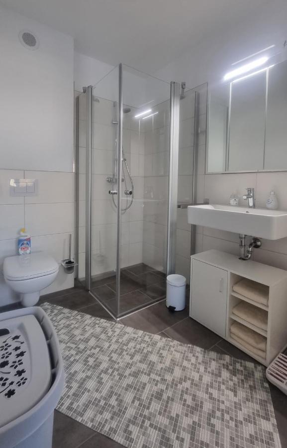 Gemuetliche Ferienwohnung Reinsfeld エクステリア 写真